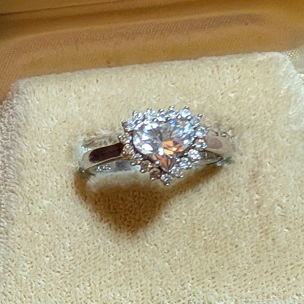 Staur 3.5ct Earth Grown Lab Diamond Heart Engagement Ring - Picture 5 of 9
